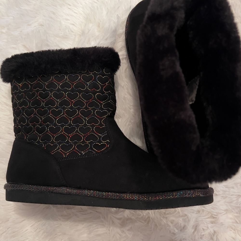 NWT | Girls Size 6 | Black Short Boots | Multicolor Hearts | Kohl's